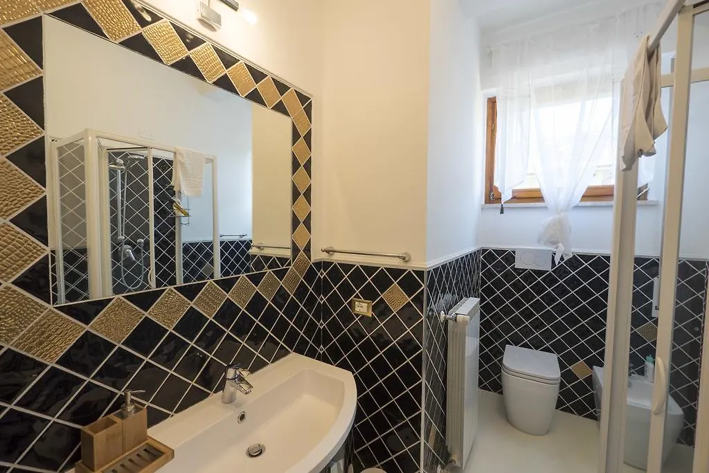 Suite Simonetta Sarzana Guest house